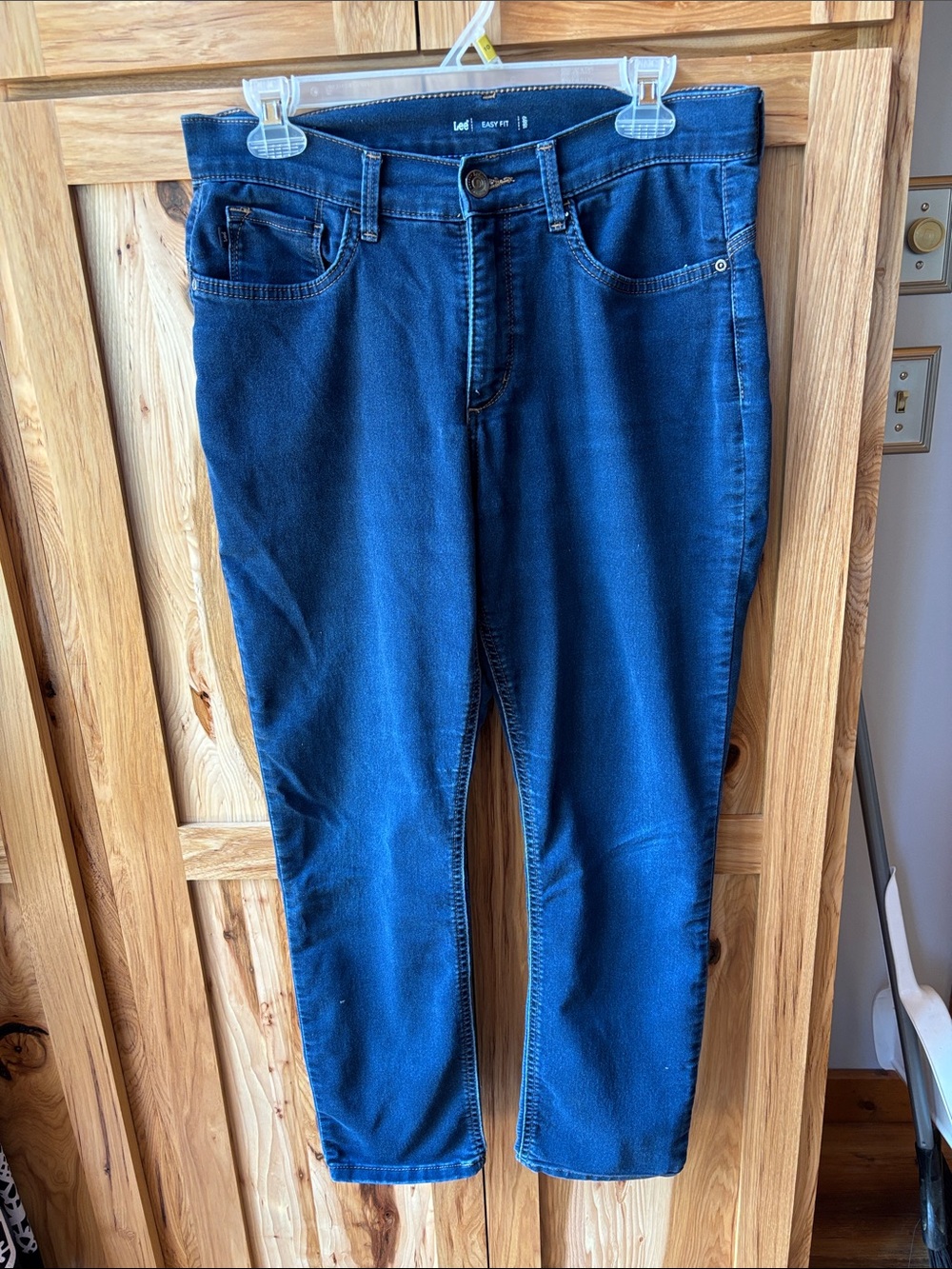 Lee Women's Straight-Leg Jeans in Navy Blue